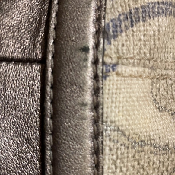 Coach purse - Picture 10 of 10